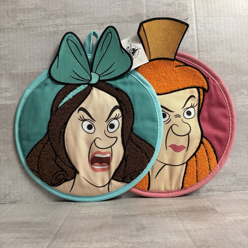 New!‎ Disney Parks Cinderella Stepsisters Anastasia & Drizella Pot Holders Set